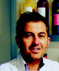 PATON INSENSE LOPEZ – Manager General «Enoteca La Central»